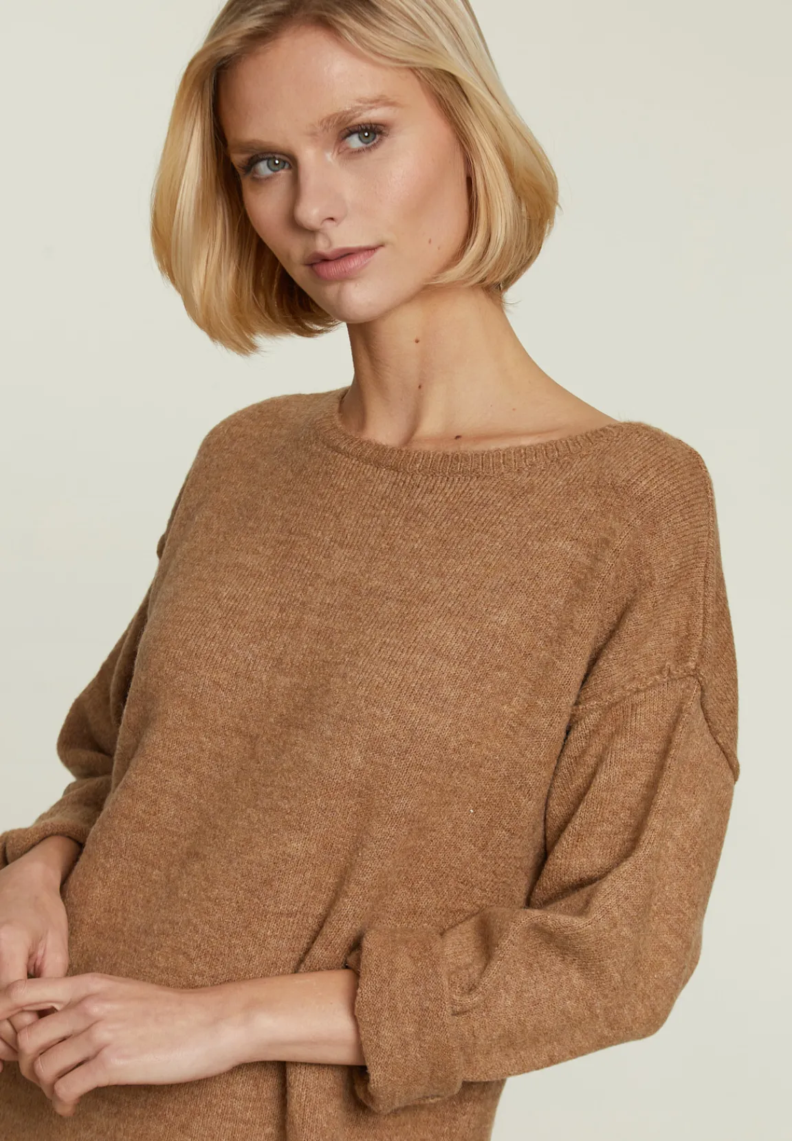 Sale River Woods Beige gebreide jurk ronde hals -