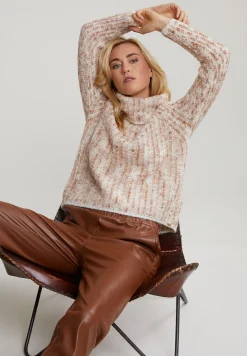 Fashion River Woods Beige/witte rolkraag trui lange mouwen -