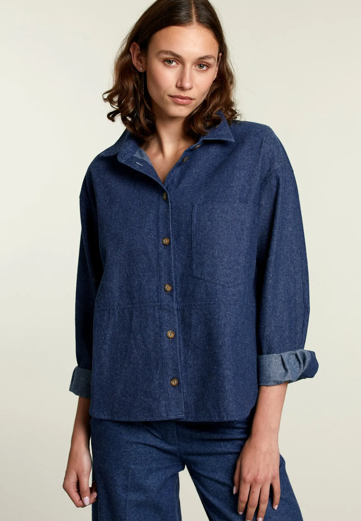 Discount River Woods Blauw hemd opgestikte zak -