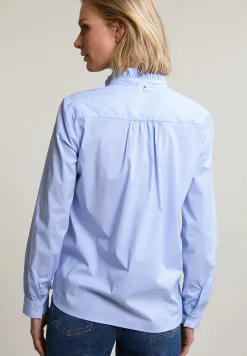 Online River Woods Blauwe blouse met ruches -