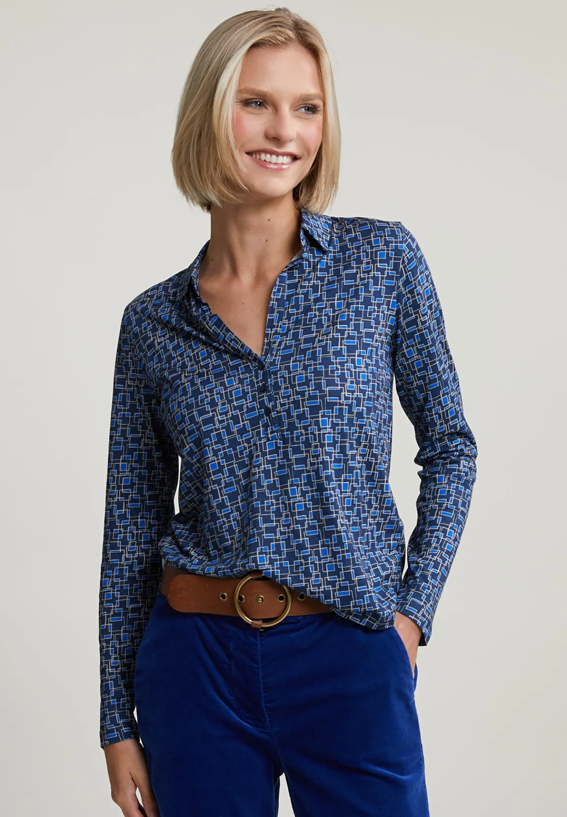 Online River Woods Blauwe fantasie V-hals T-shirt -