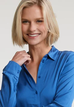 Discount River Woods Blauwe klassieke blouse met knopen -