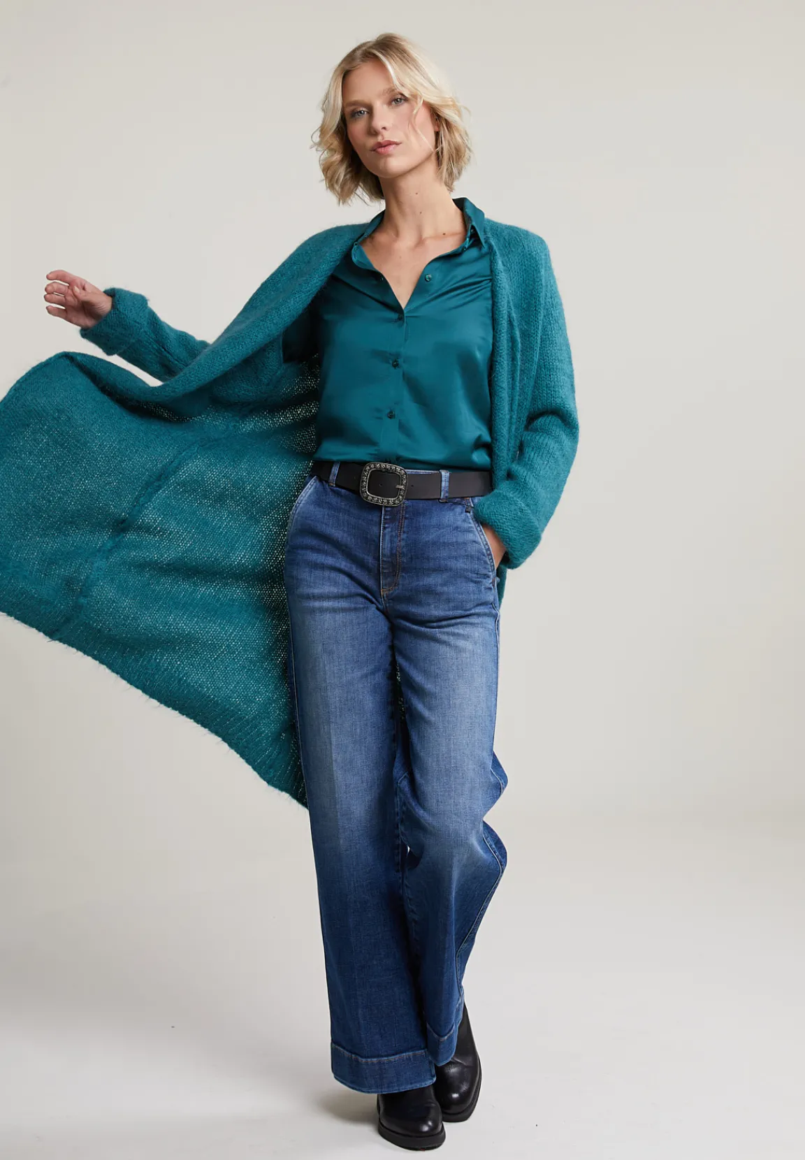 Hot River Woods Blauw/groene klassieke blouse met knopen -