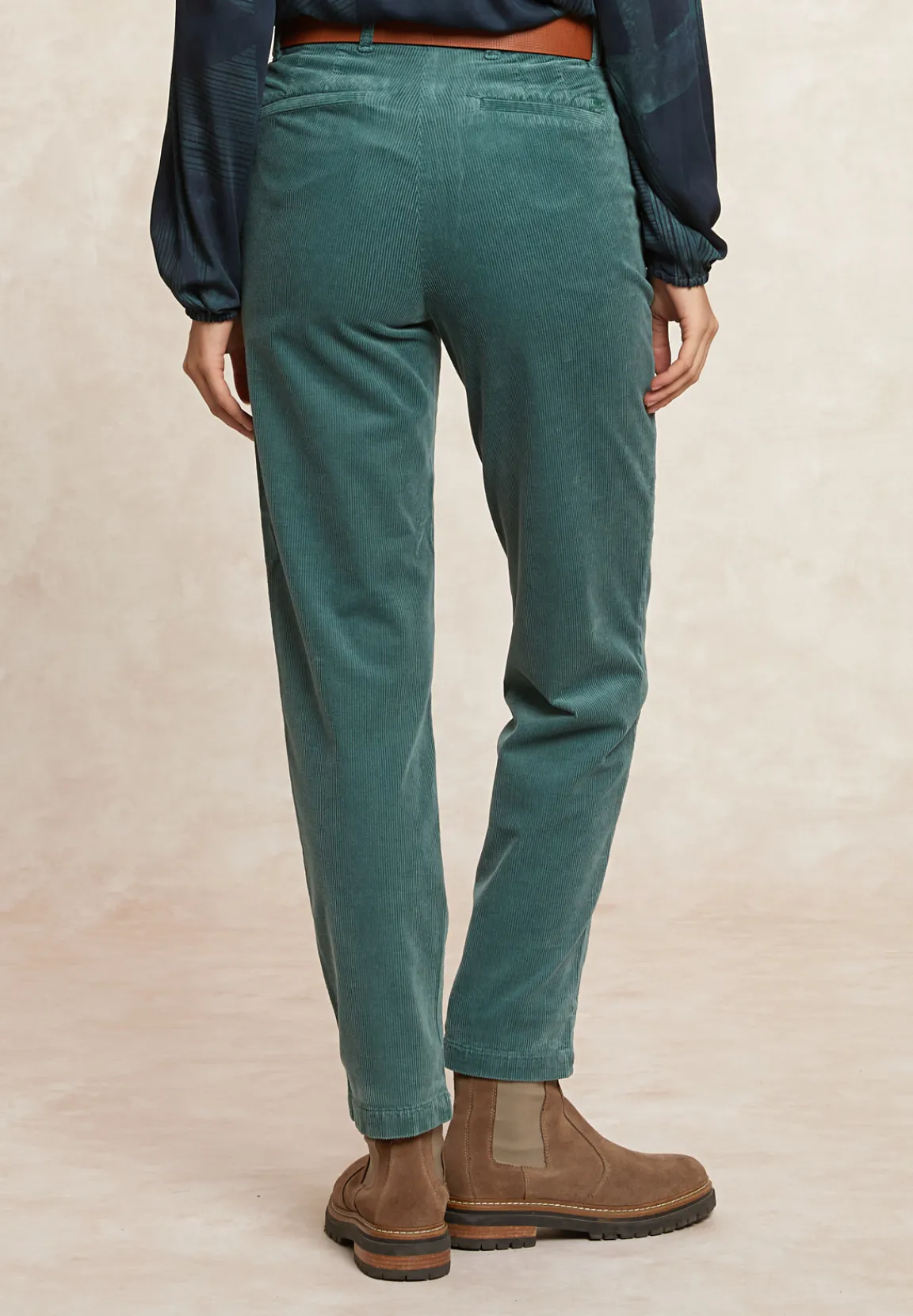 Clearance River Woods Comfortabele ribfluwelen 7/8 broek saliegroen -