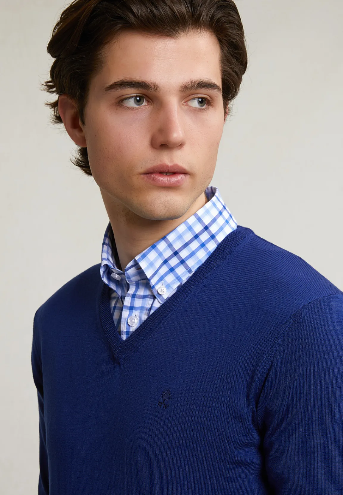 Best River Woods Custom fit basic merino V-hals trui yale blue -