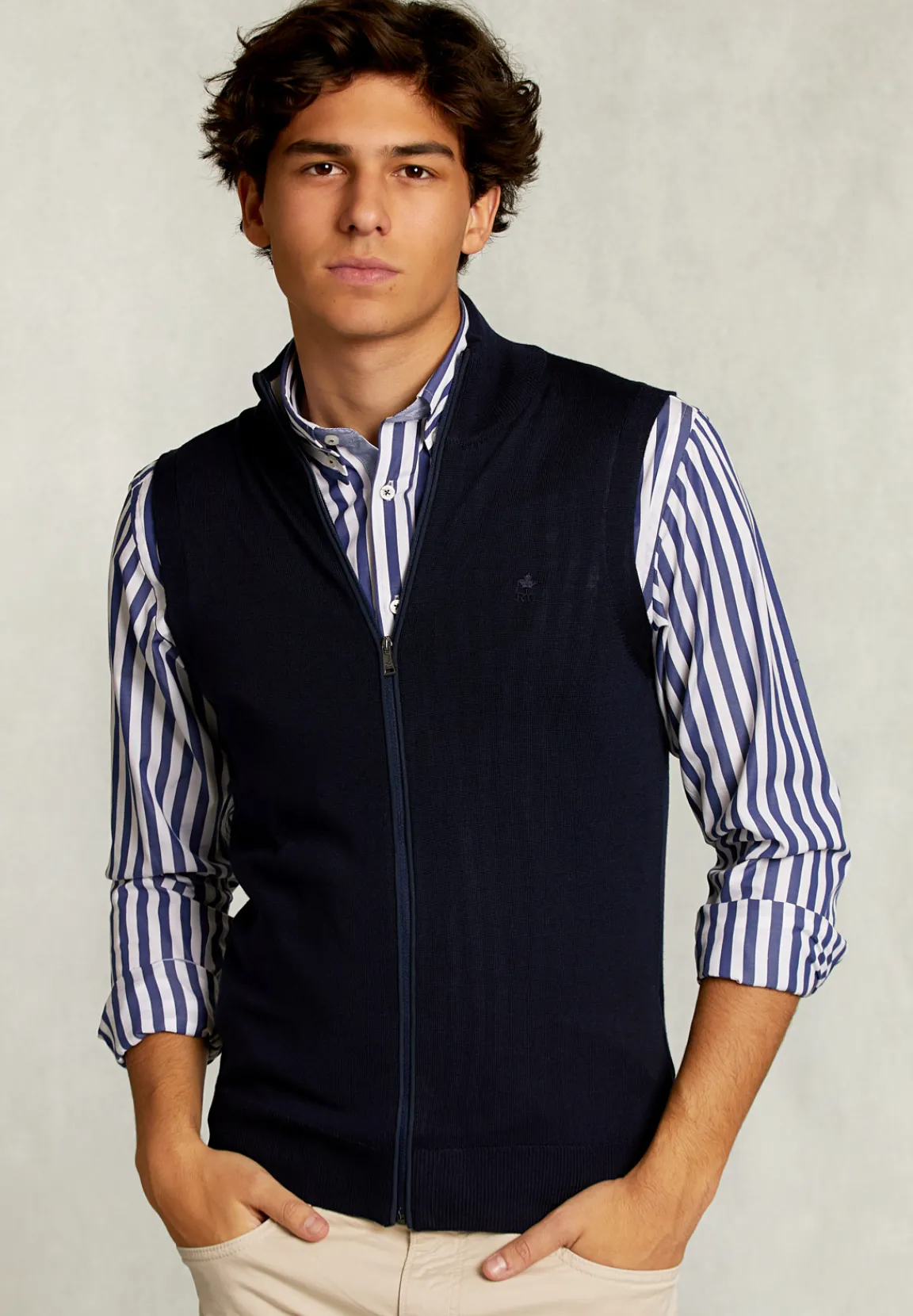 Outlet River Woods Custom fit mouwloze merino cardigan navy -