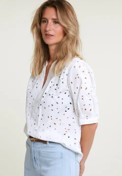 Hot River Woods Ecru geborduurde V-hals blouse -