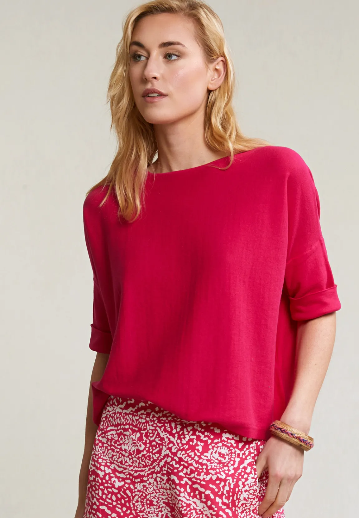 Online River Woods Fuchsia trui ronde hals detail op rug -