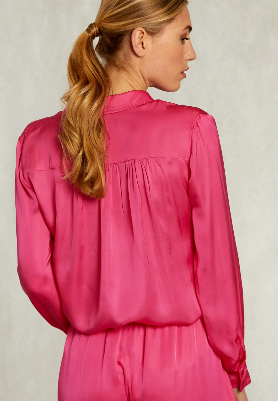 Discount River Woods Fushia viscose blouse met knopen -