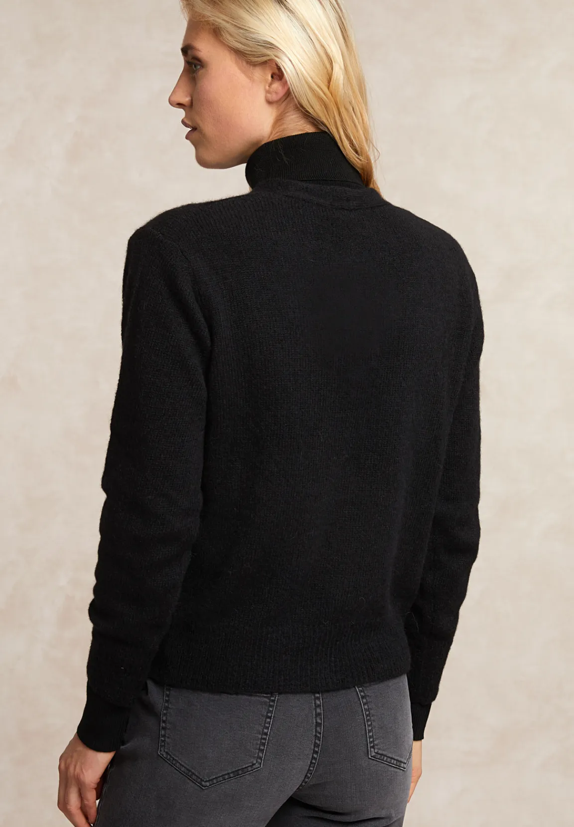 Best River Woods Geknoopte alpaca V-hals cardigan zwart -