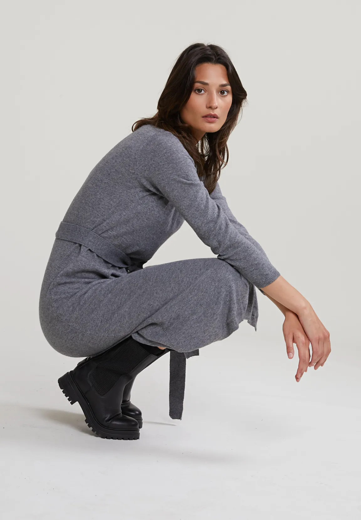 Sale River Woods Grijze lange jurk met riem -