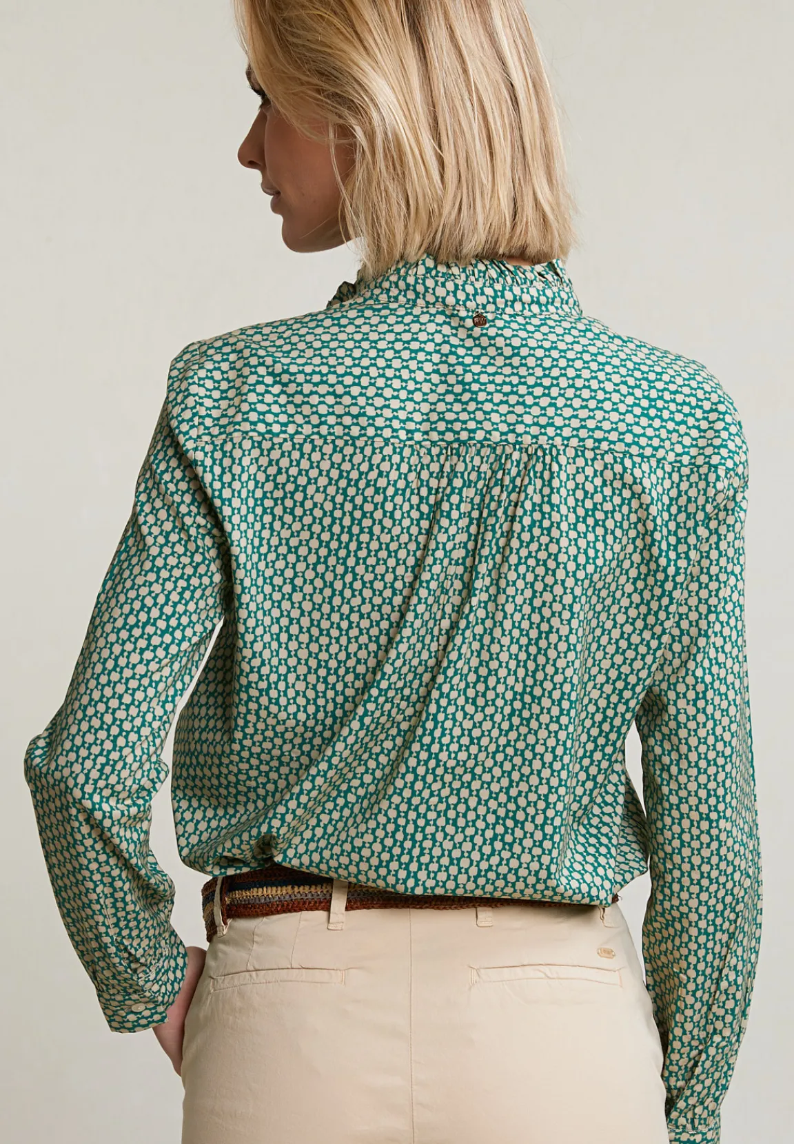 New River Woods Groen/beige fantasie blouse met ruches -