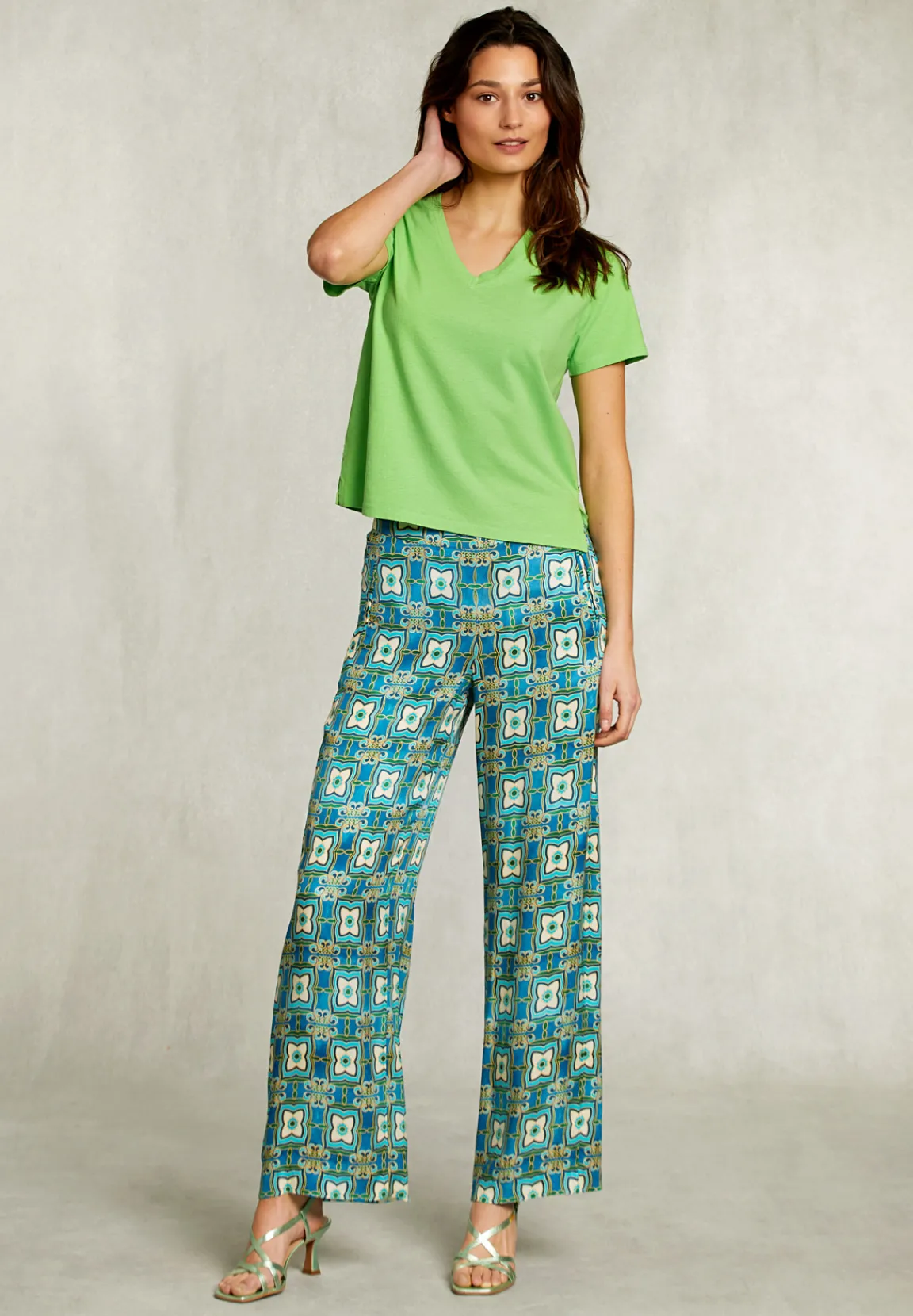 Discount River Woods Groene basic V-hals T-shirt -