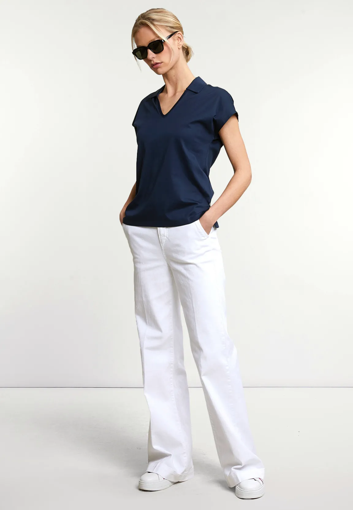 Discount River Woods Katoene V-hals polo T-shirt korte mouwen navy -