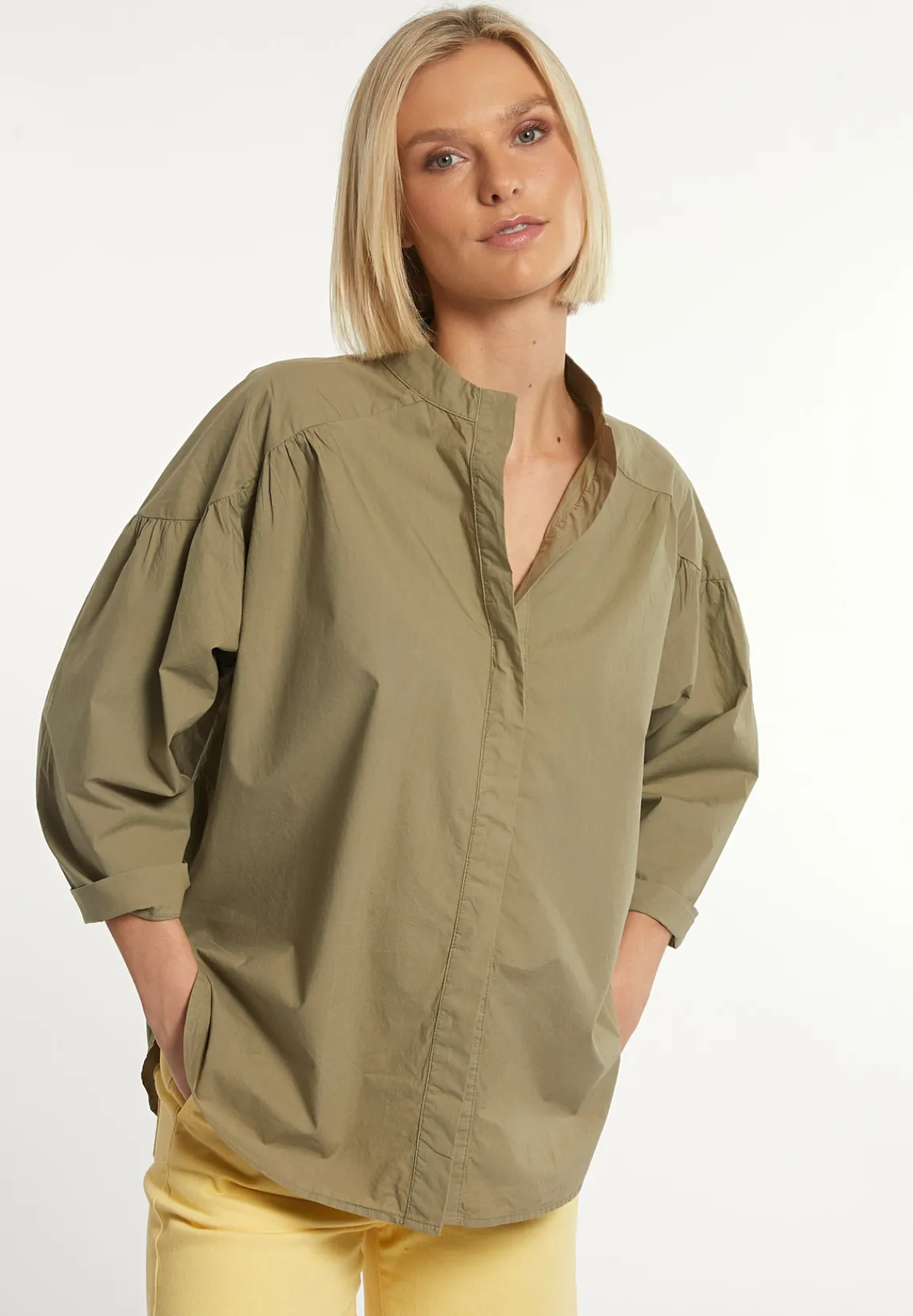 Outlet River Woods Katoenen effen oversized V-hals blouse groen -