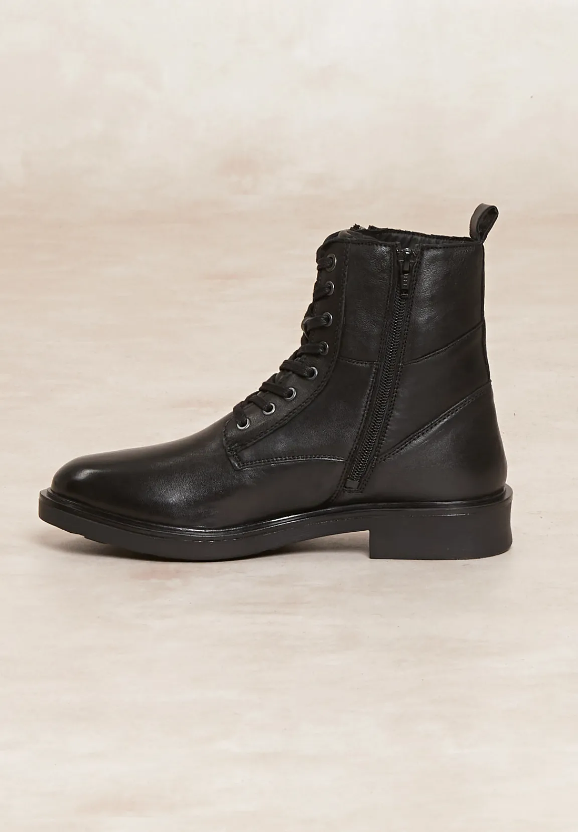 Clearance River Woods Lederen enkellaarsjes met veters en ritsen zwart -