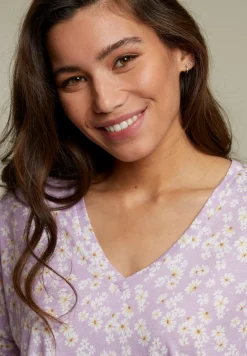 Online River Woods Lila t-shirt met V-hals in bloemenprint -