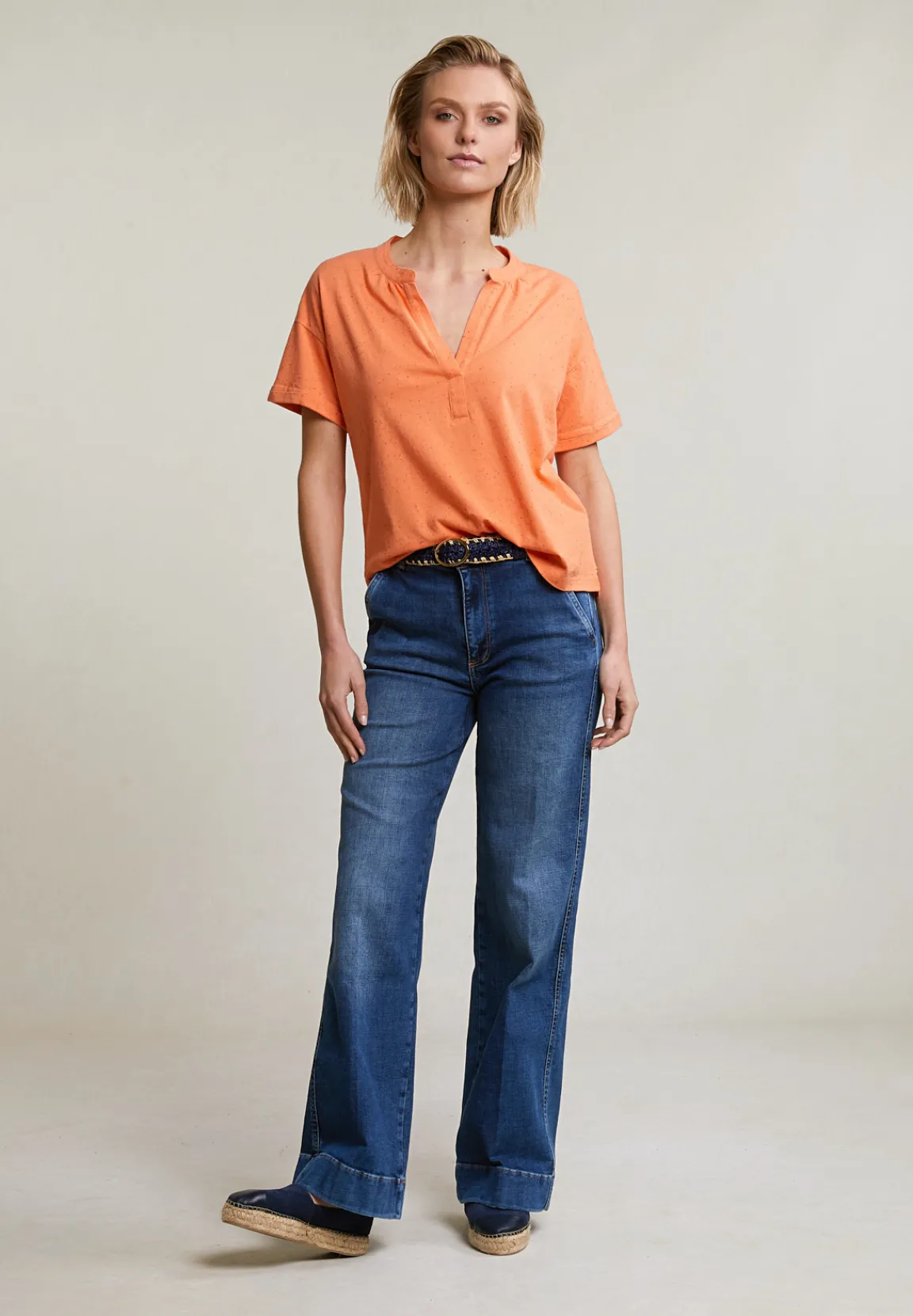 Sale River Woods Oranje gestipte V-hals T-shirt -