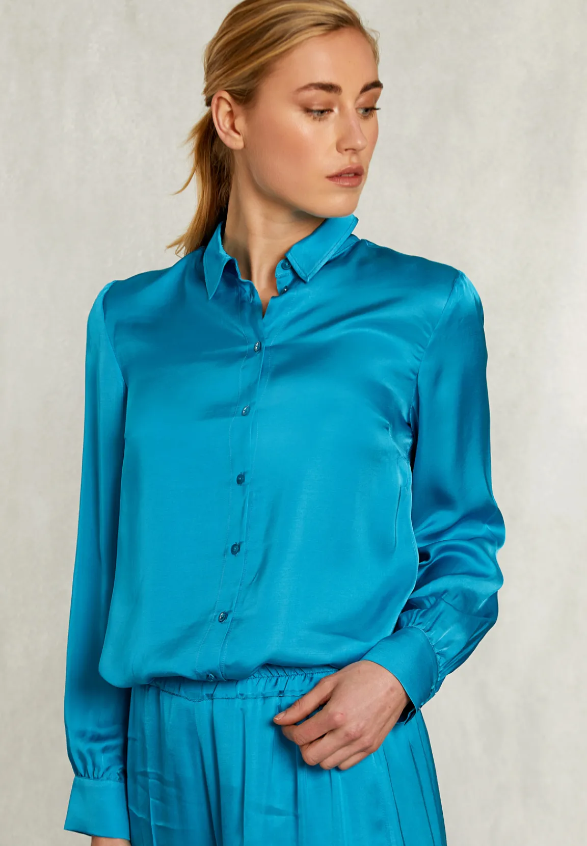 Hot River Woods Petrol viscose blouse met knopen -