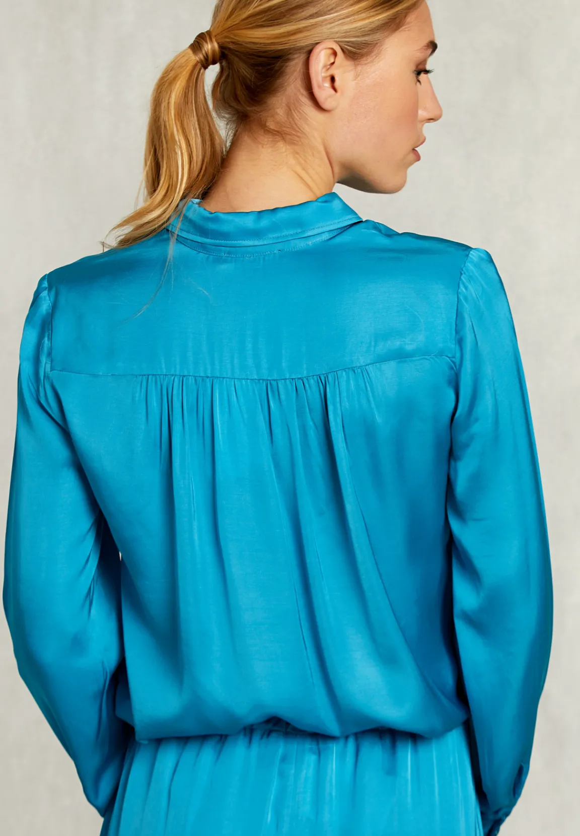 Hot River Woods Petrol viscose blouse met knopen -
