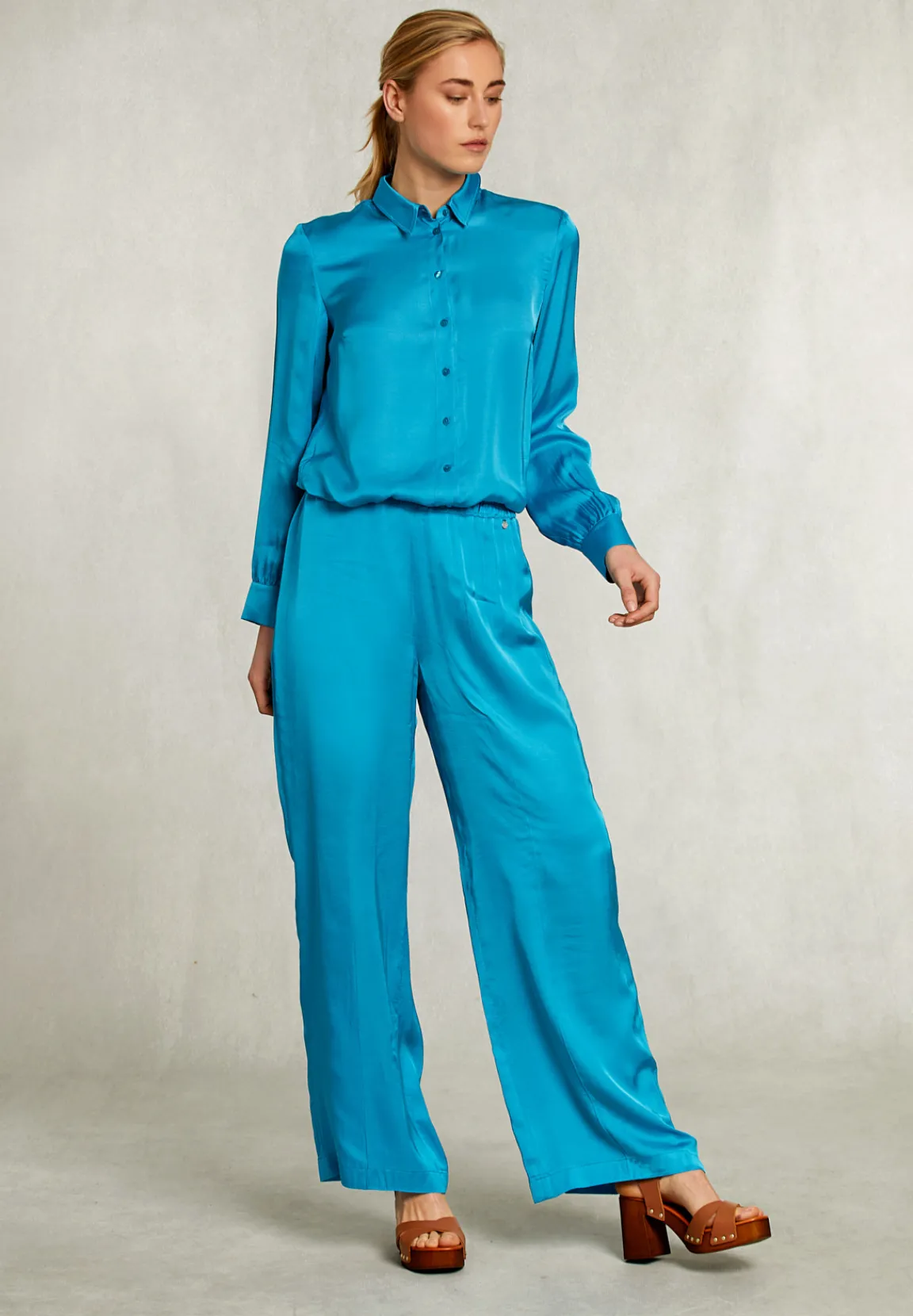 Hot River Woods Petrol viscose blouse met knopen -