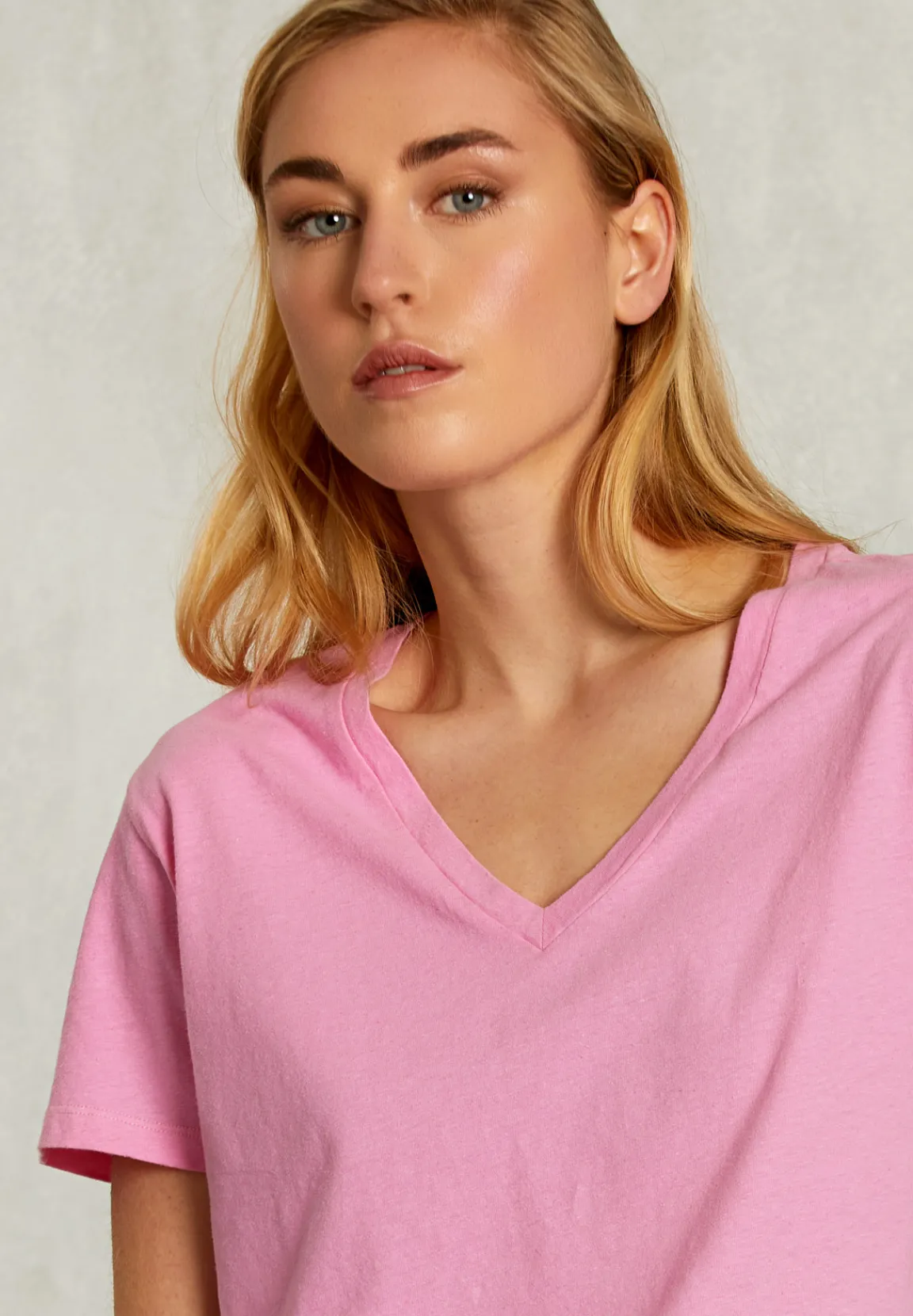 Discount River Woods Roze basic V-hals T-shirt -