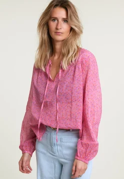Best River Woods Roze fantasie V-hals blouse -