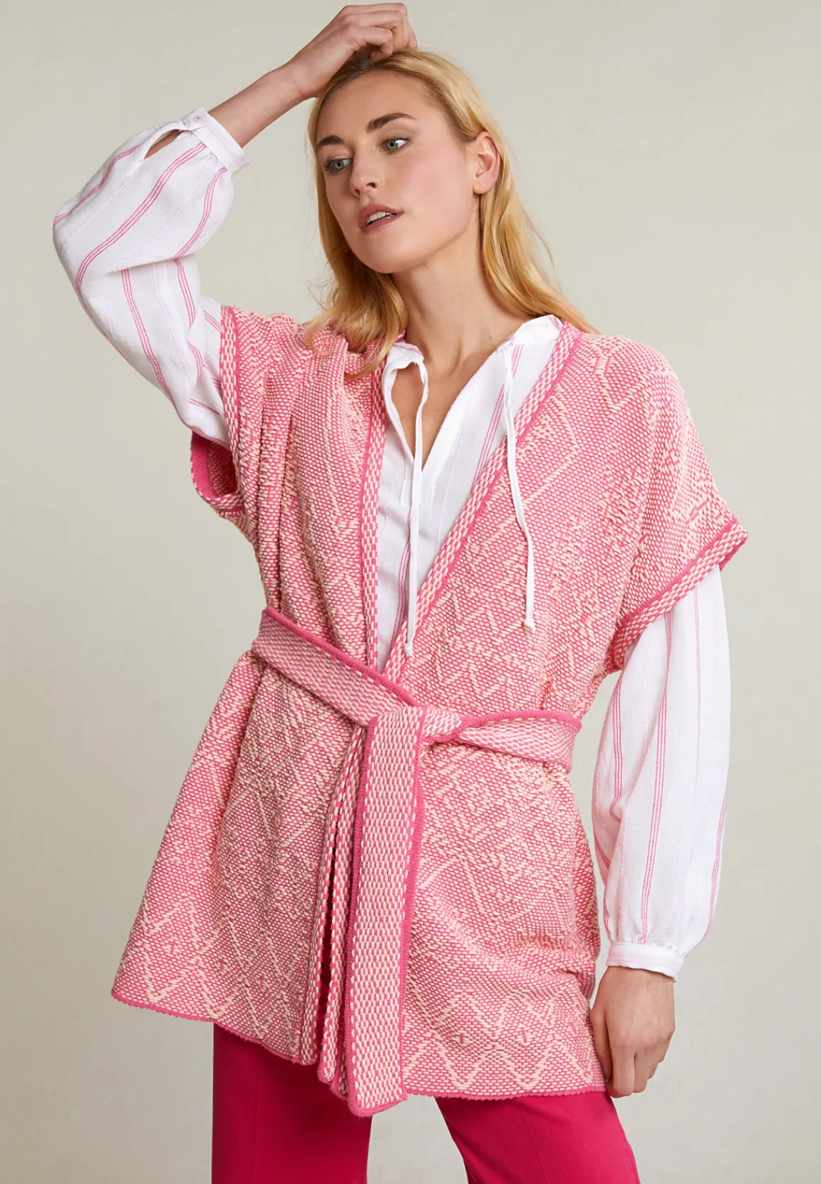 Fashion River Woods Roze/witte mouwloze kimono met riem -