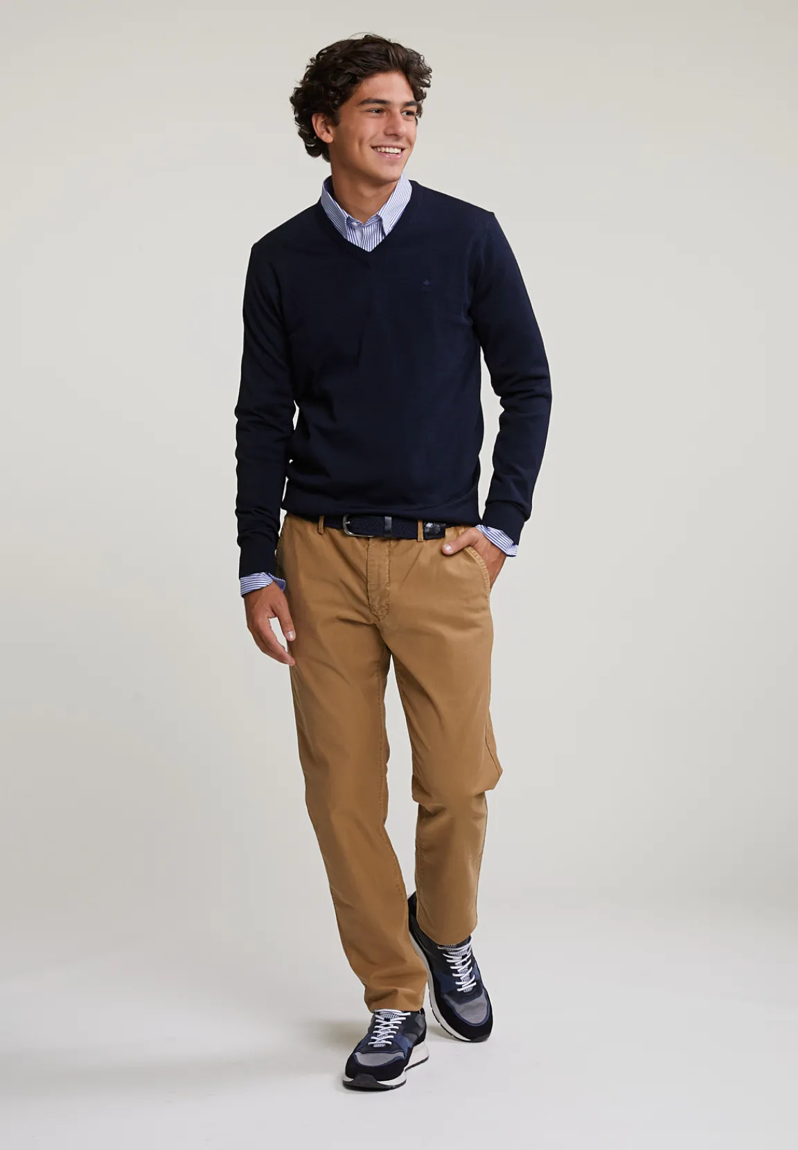 Best River Woods Slim fit basic chinobroek loam -