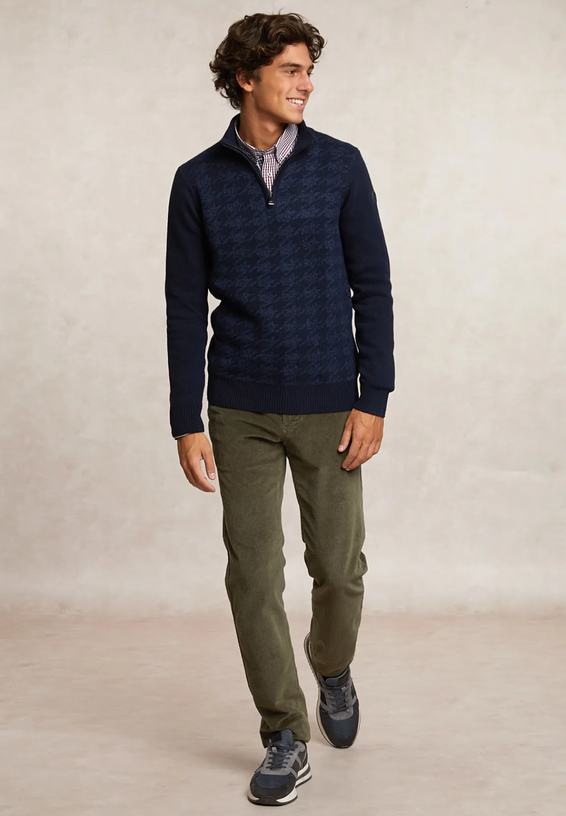 Best River Woods Slim fit wol-kasjmier trui opstaande kraag navy/moonlight mou -