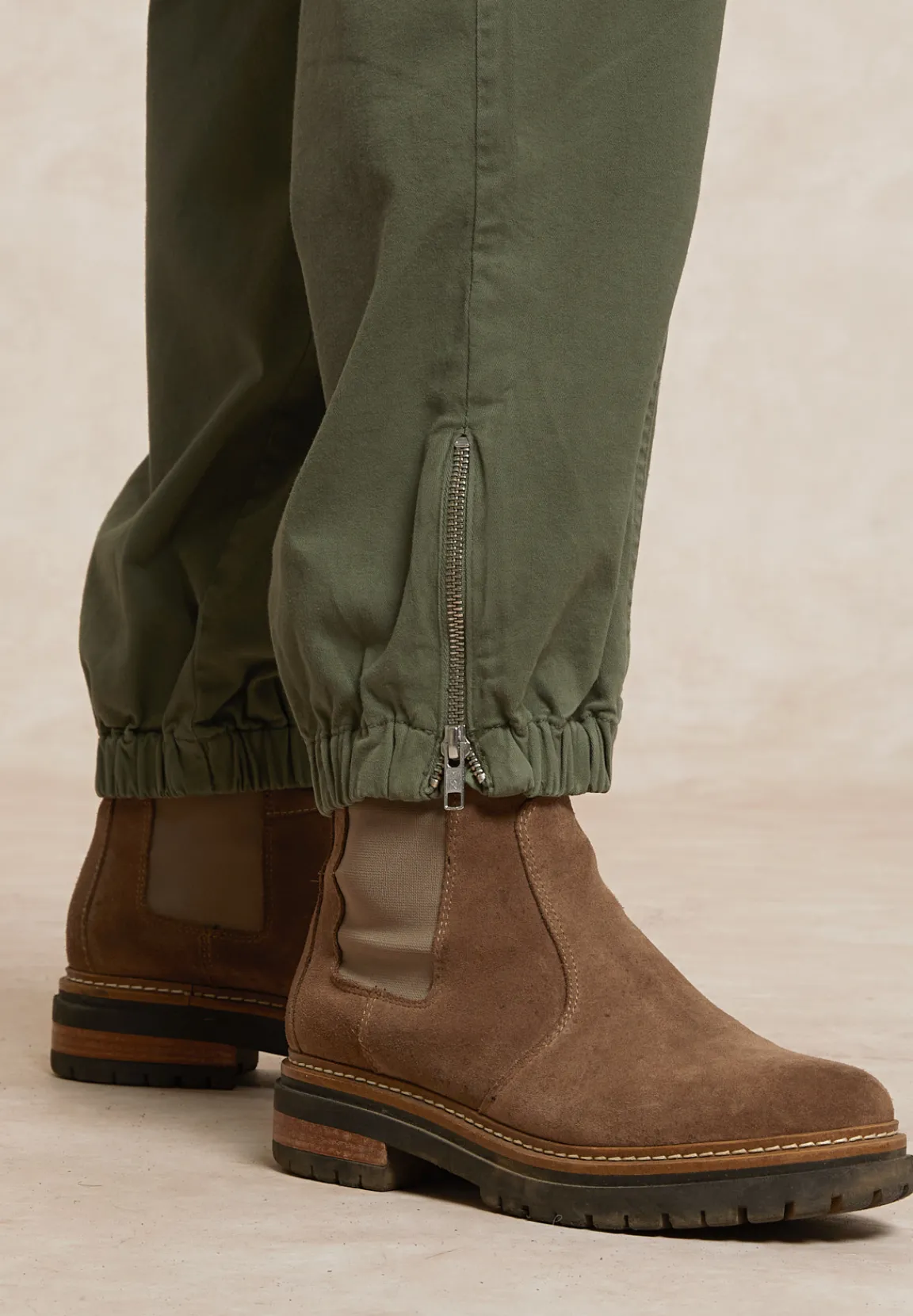 Hot River Woods Stretch broek opgestikte zakken kaki -