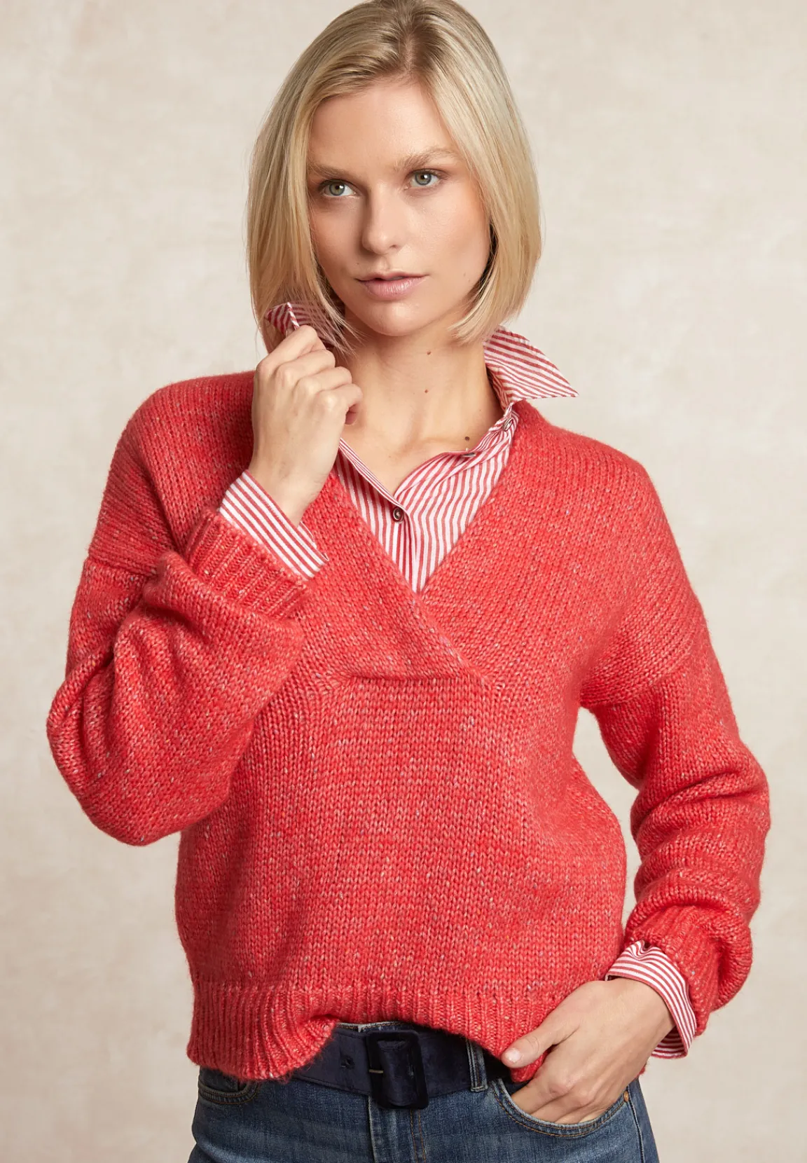 Fashion River Woods Wollen V-hals trui rood -